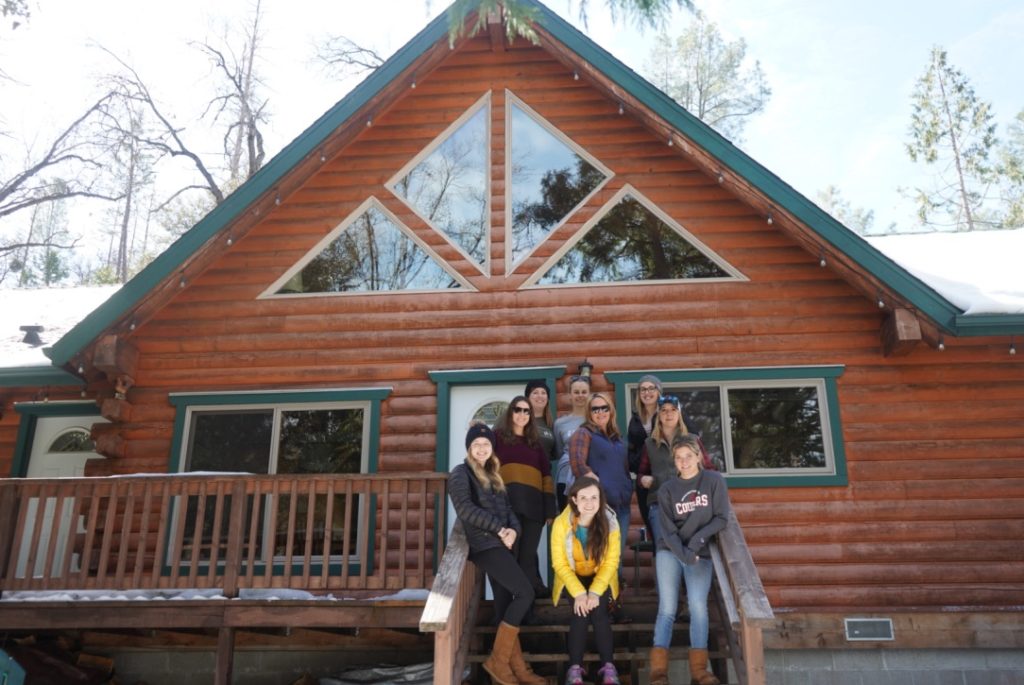 Oakhurst cabin Airbnb near Yosemite National Park 